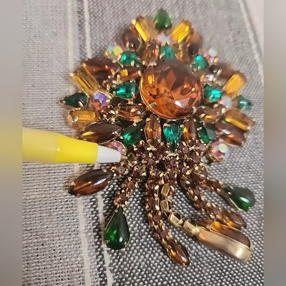 Antique Rhinestone Brooch Pin - Picture 2 of 6